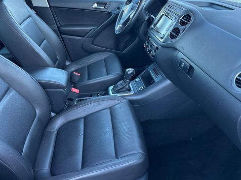 Used 2015 Volkswagen Tiguan SE image 16