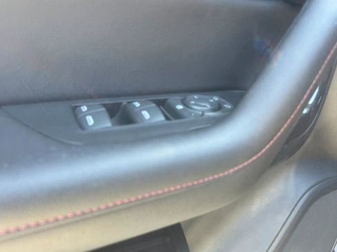 Used 2020 Chevrolet Blazer RS FWD image 14