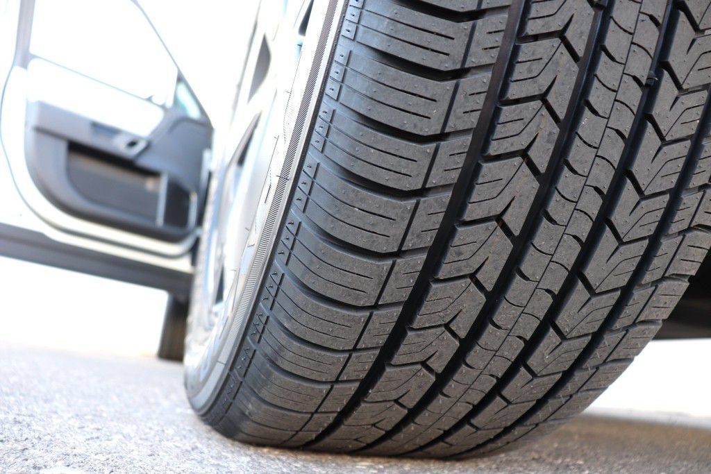 Used 2023 Rivian R1S Adventure Quad AWD/4WD image 94