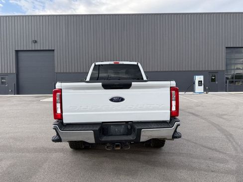 Used 2024 Ford F350 XLT AWD/4WD image 4