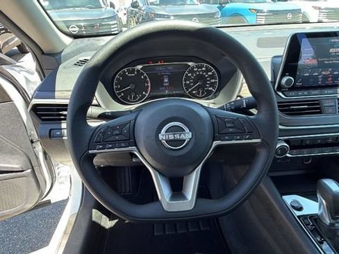New 2026 Nissan Altima 2.5 SV AWD/4WD image 25