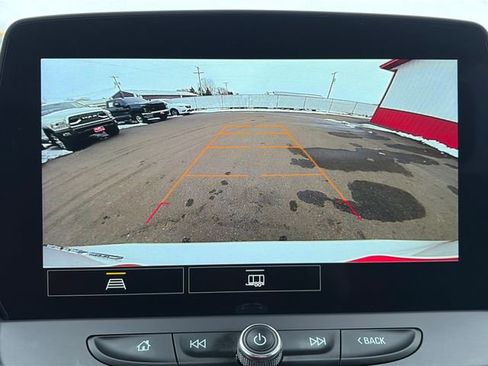 Used 2025 Chevrolet Blazer LT image 40