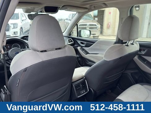 Used 2020 Subaru Forester Premium AWD/4WD image 27