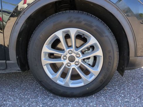 Used 2020 Ford Escape SE image 11