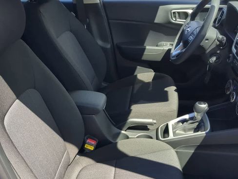 New 2026 Hyundai Venue SE image 21