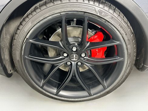 Used 2022 Tesla Model Y Performance AWD/4WD image 11