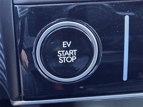 Certified 2025 Hyundai Ioniq 5 SE image 23