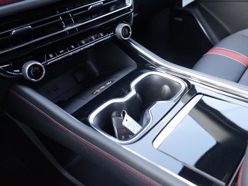 New 2026 Chevrolet Traverse RS image 18