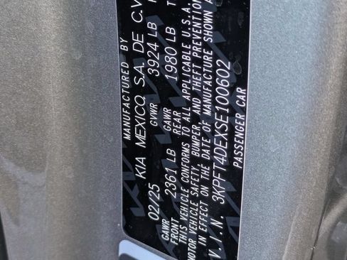 Used 2025 Kia K4 FWD image 35