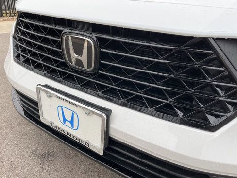 Used 2025 Honda Accord Sport image 16