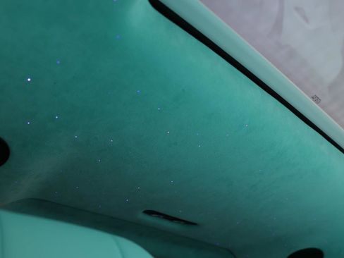 Used 2021 Bentley Bentayga image 26