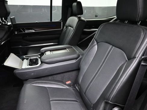 Used 2024 Jeep Grand Wagoneer Series I w/ Convenience Group III AWD/4WD image 12