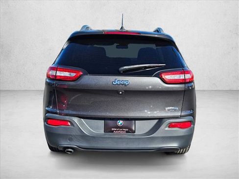 Used 2016 Jeep Cherokee Latitude w/ Comfort & Sound Group image 7