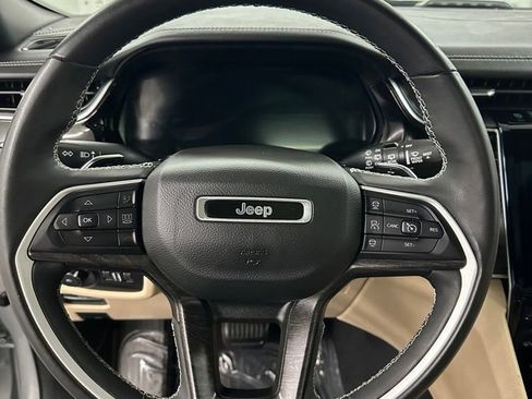 Used 2022 Jeep Grand Cherokee Limited 4xe w/ Luxury Tech Group II AWD/4WD image 17