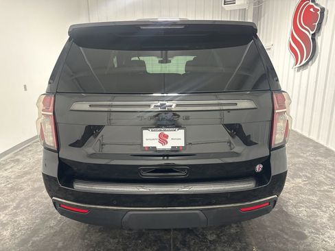 Used 2021 Chevrolet Tahoe Z71 w/ Luxury Package AWD/4WD image 7