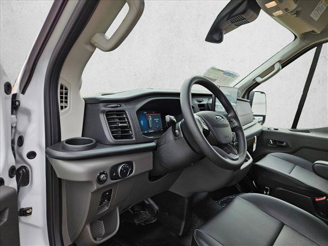 New 2026 Ford Transit 250 148 Medium Roof RWD image 3