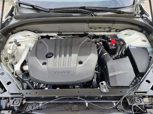 New 2026 Volvo XC60 B5 Plus w/ Climate Package image 19