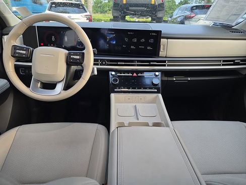 Used 2024 Hyundai Santa Fe SEL image 15