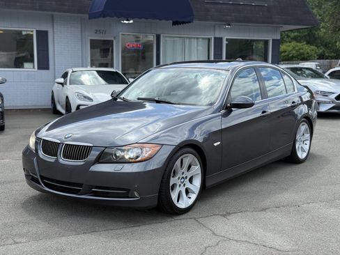 Used 2006 BMW 330i Sedan RWD image 4
