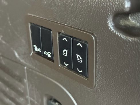 Used 2015 GMC Yukon XL Denali w/ Open Road Package image 27