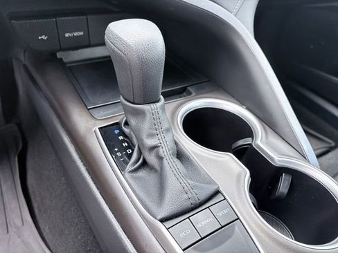 Used 2024 Toyota Camry LE FWD image 21