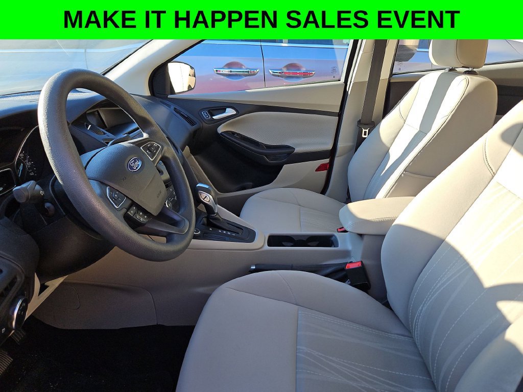 Used 2015 Ford Focus SE FWD image 11