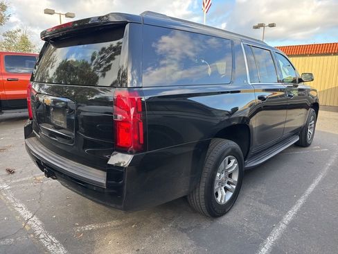 Used 2018 Chevrolet Suburban LT w/ Max Trailering Package image 3