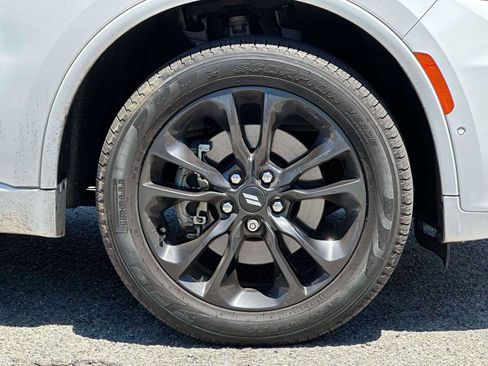 Used 2025 Dodge Durango GT AWD/4WD image 7