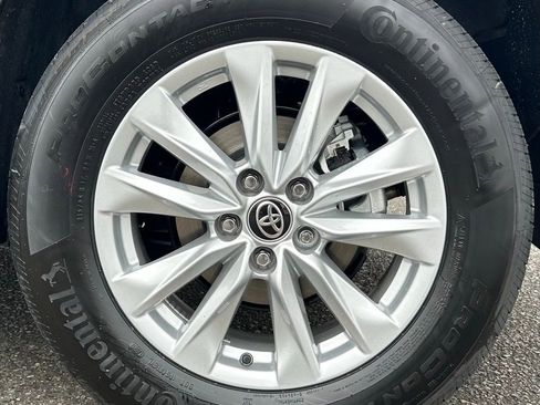 New 2026 Toyota Corolla Cross LE AWD/4WD image 28