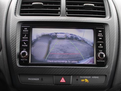 Used 2023 Mitsubishi Outlander Sport ES image 12