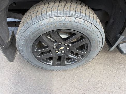 Used 2023 Chevrolet Silverado 1500 LTZ w/ LTZ Premium Package AWD/4WD image 9
