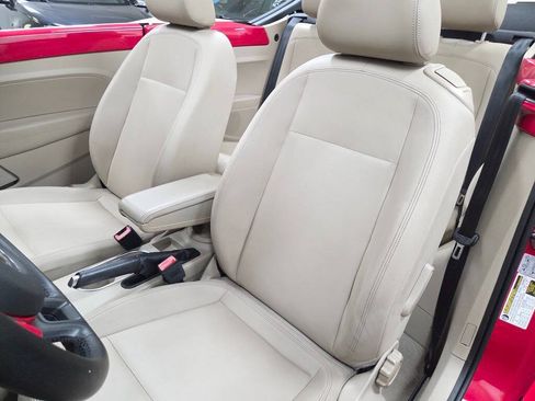 Used 2013 Volkswagen Beetle TDI FWD image 35