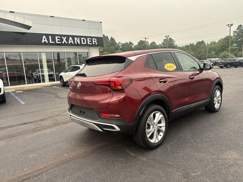 Used 2023 Buick Encore GX Preferred w/ Cold Weather Comfort Package AWD/4WD image 3