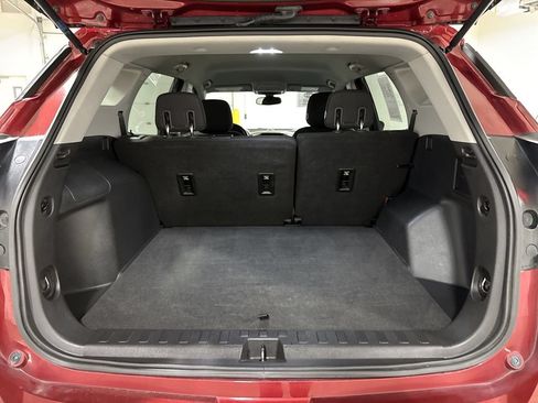 Used 2019 GMC Terrain SLE w/ Driver Convenience Package FWD image 23