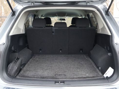 Used 2022 Volkswagen Tiguan S image 47