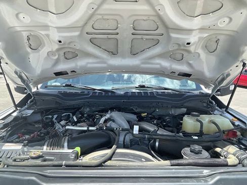 Used 2022 Ford F550 4x4 Crew Cab Super Duty w/ Power Equipment Group image 22