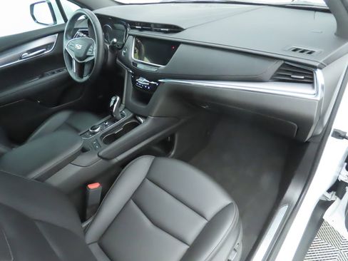 Used 2021 Cadillac XT5 Luxury image 17