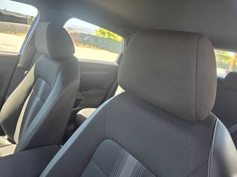 Used 2023 Honda Civic Sport image 22