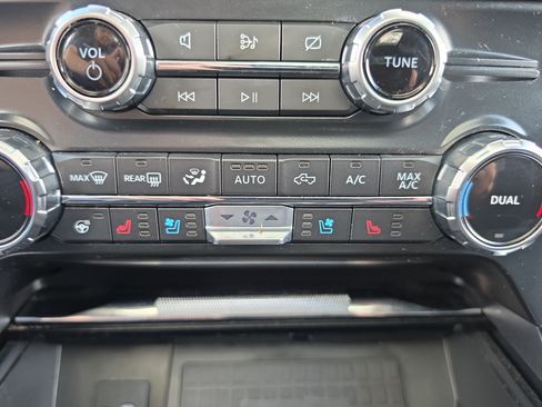Used 2022 Ford F150 Raptor w/ Equipment Group 801A High AWD/4WD image 30