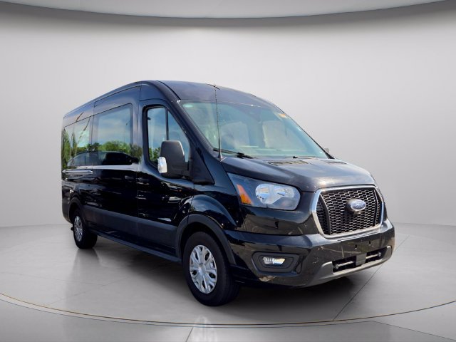 Used 2023 Ford Transit 350 XLT RWD image 4