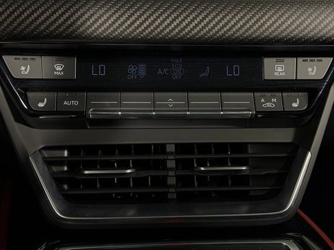 Used 2024 Audi RS e-tron GT w/ Carbon Performance Package AWD/4WD image 20
