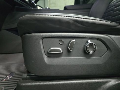 Certified 2024 Cadillac Escalade ESV Sport Platinum image 29