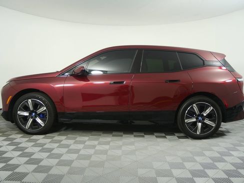 Used 2025 BMW iX xDrive50 image 6