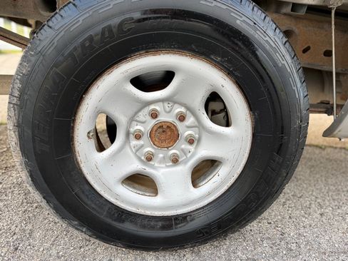 Used 2004 Chevrolet Silverado 1500 W/T image 18