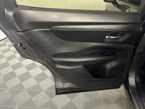 Used 2024 Nissan Ariya FWD image 29