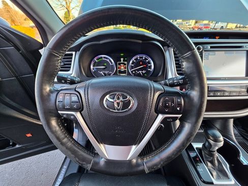 Used 2015 Toyota Highlander Limited Platinum image 49