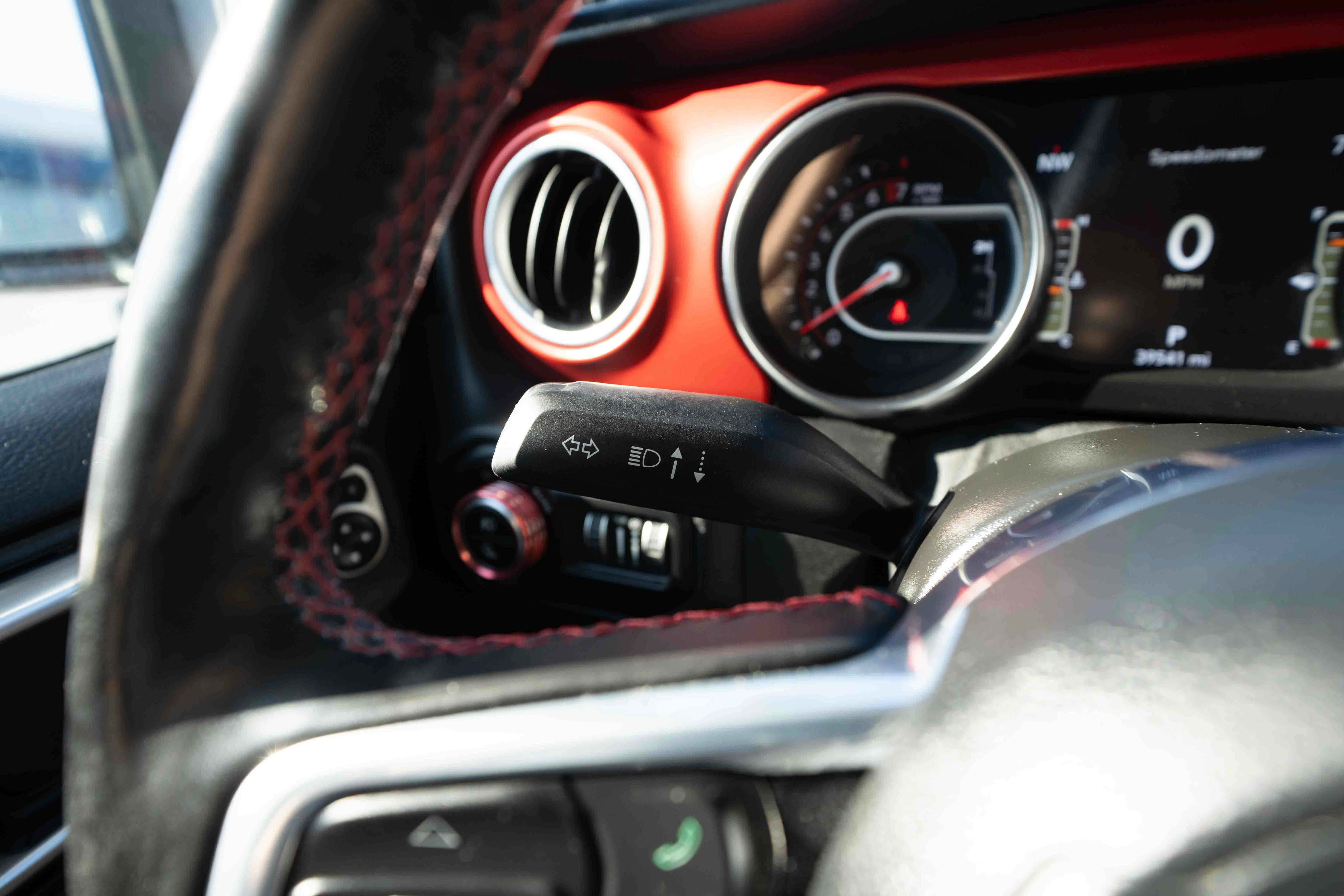 Used 2021 Jeep Gladiator Rubicon AWD/4WD image 13