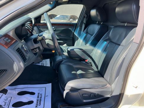 Used 2009 Cadillac DTS Limousine FWD image 40