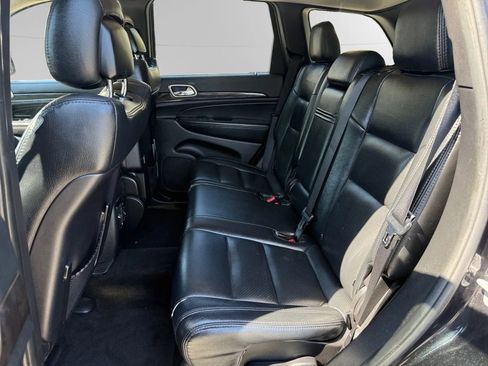 Used 2013 Jeep Grand Cherokee Laredo image 17