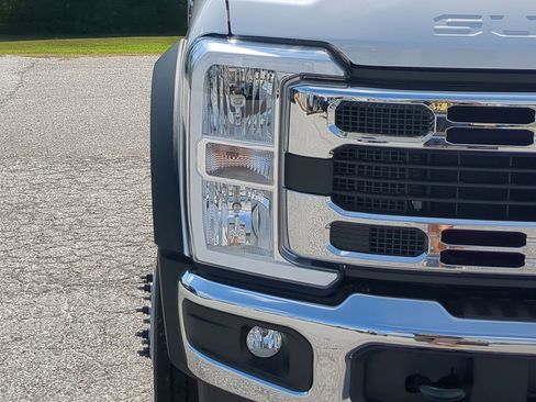 New 2025 Ford F450 XL image 8